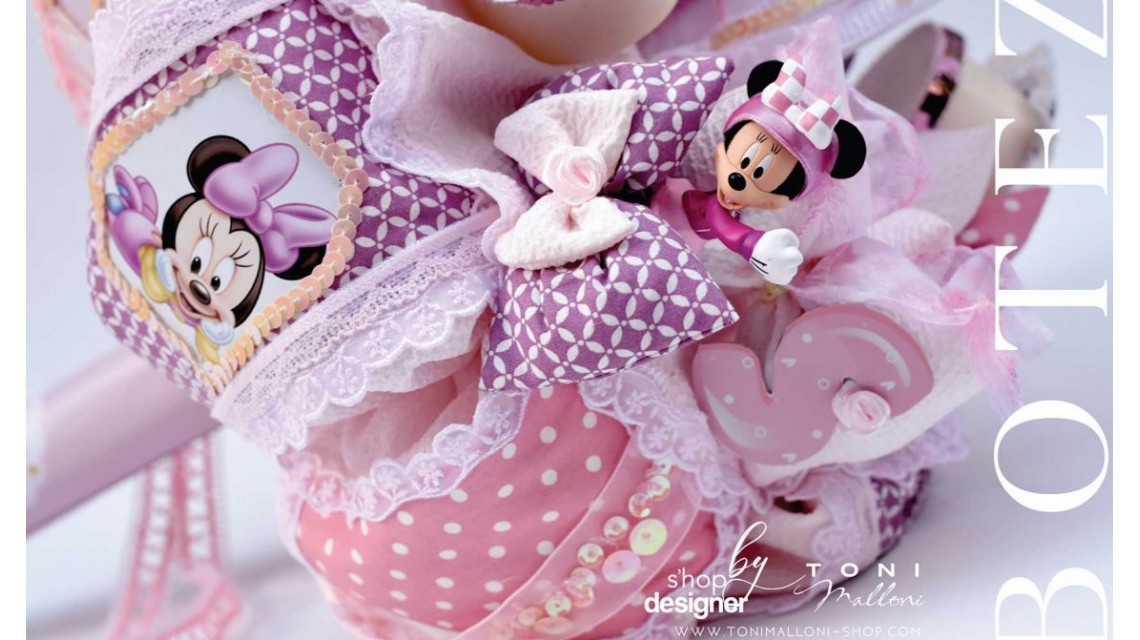 Lumanare cu Minnie Mouse Racer personalizata cu paiete roz si lila 7